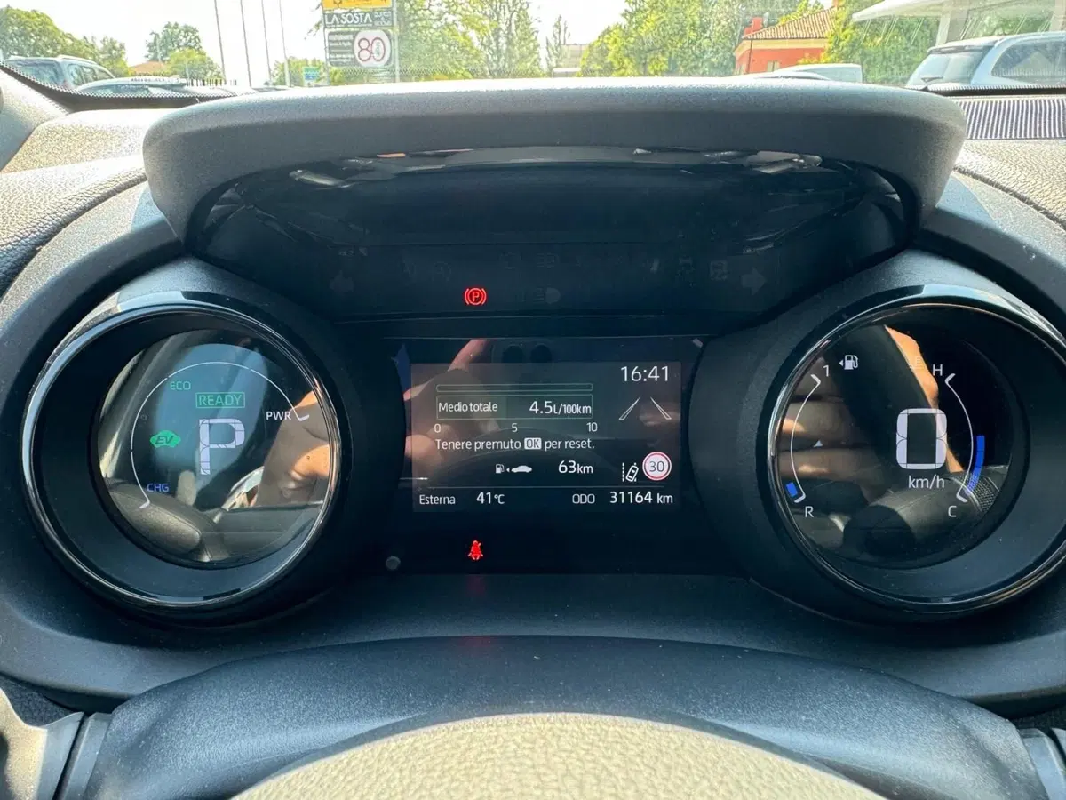 Toyota Yaris usata a Modena (10)