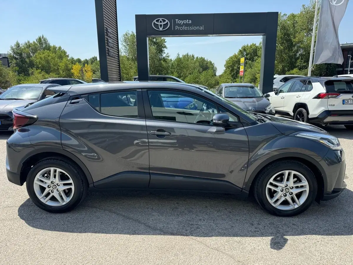 Toyota Toyota C-HR usata a Modena (5)