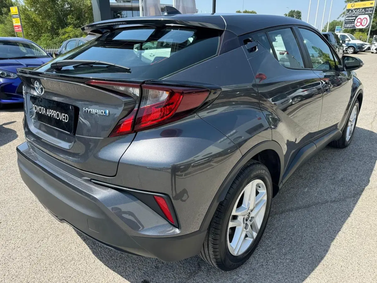 Toyota Toyota C-HR usata a Modena (6)