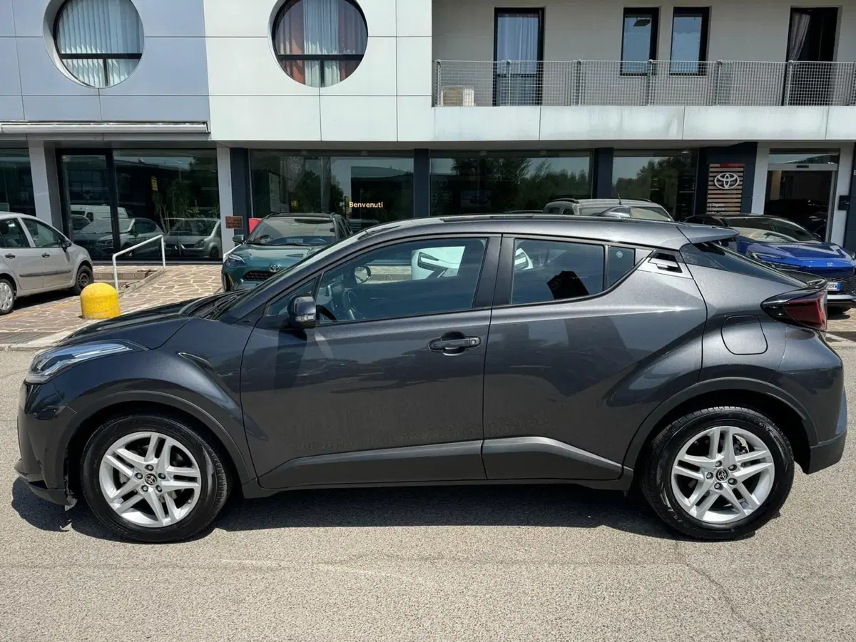 Toyota Toyota C-HR usata a Modena (9)