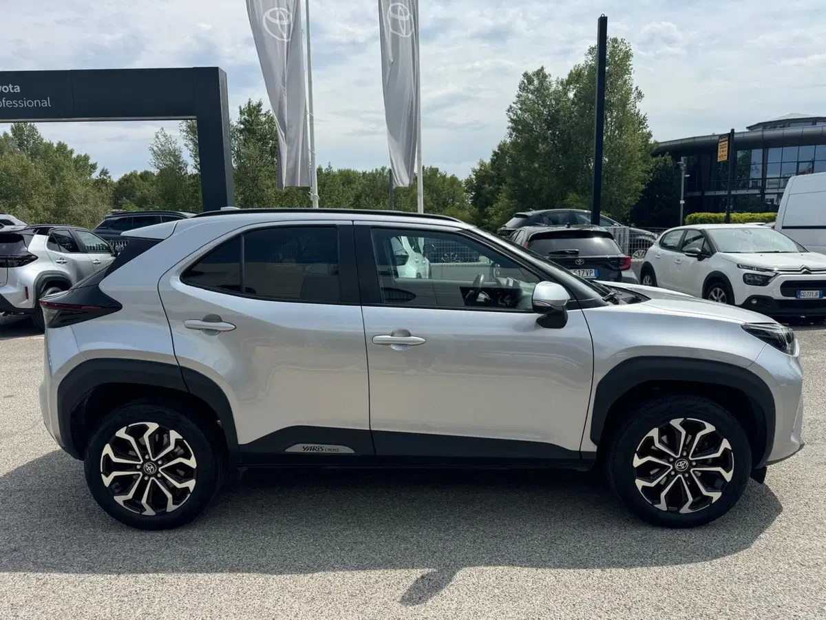 Toyota Yaris Cross usata a Modena (5)