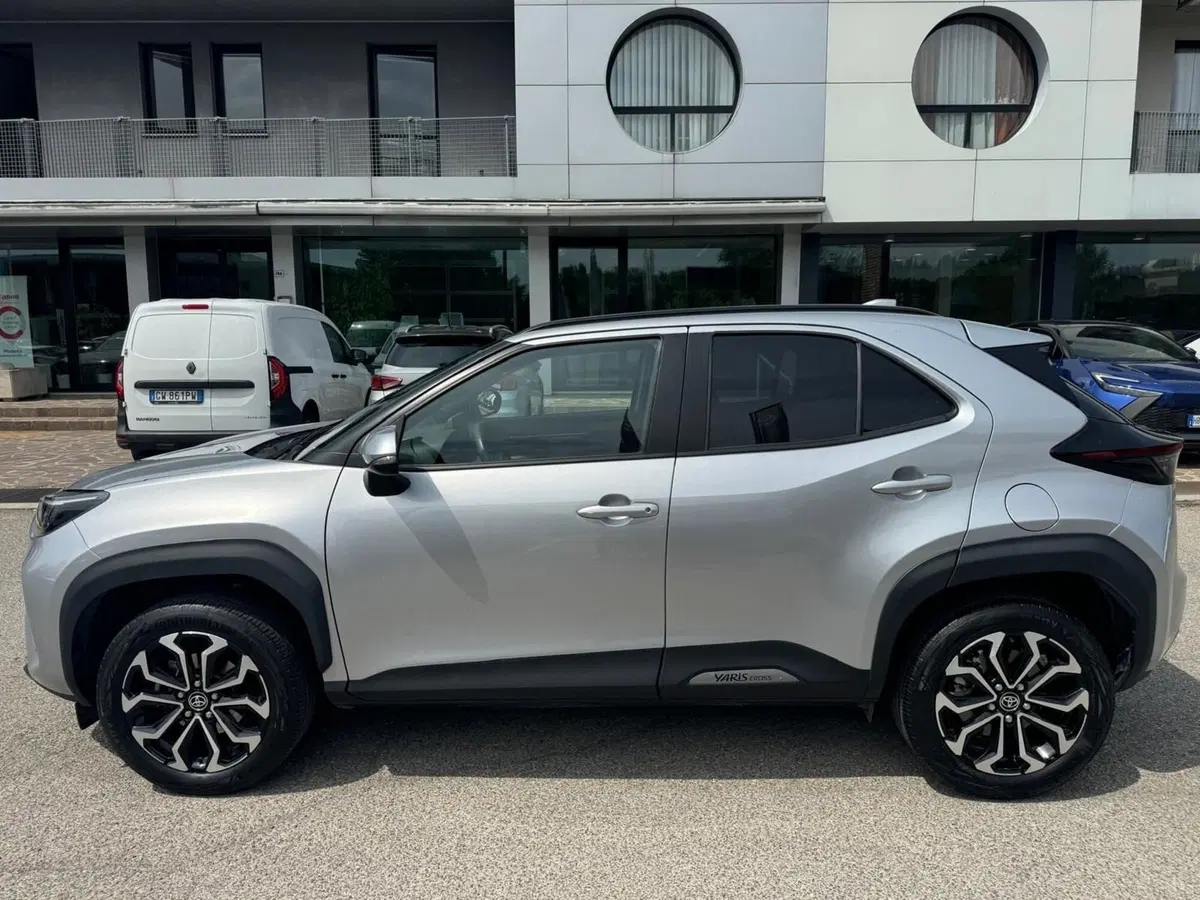 Toyota Yaris Cross usata a Modena (9)