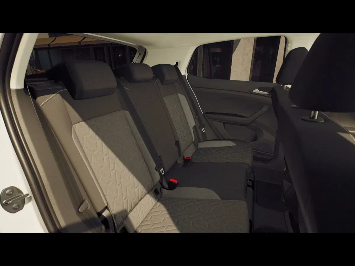 Volkswagen T-Cross nuova a Livorno (9)