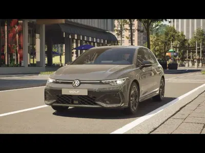 Volkswagen Golf 1.5 etsi 50 Years 115cv dsg nuova a Livorno