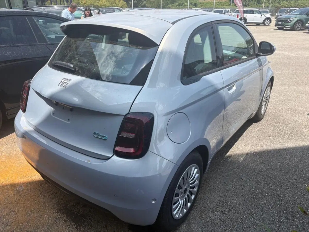 Fiat 500 Cabrio nuova a Siena (4)