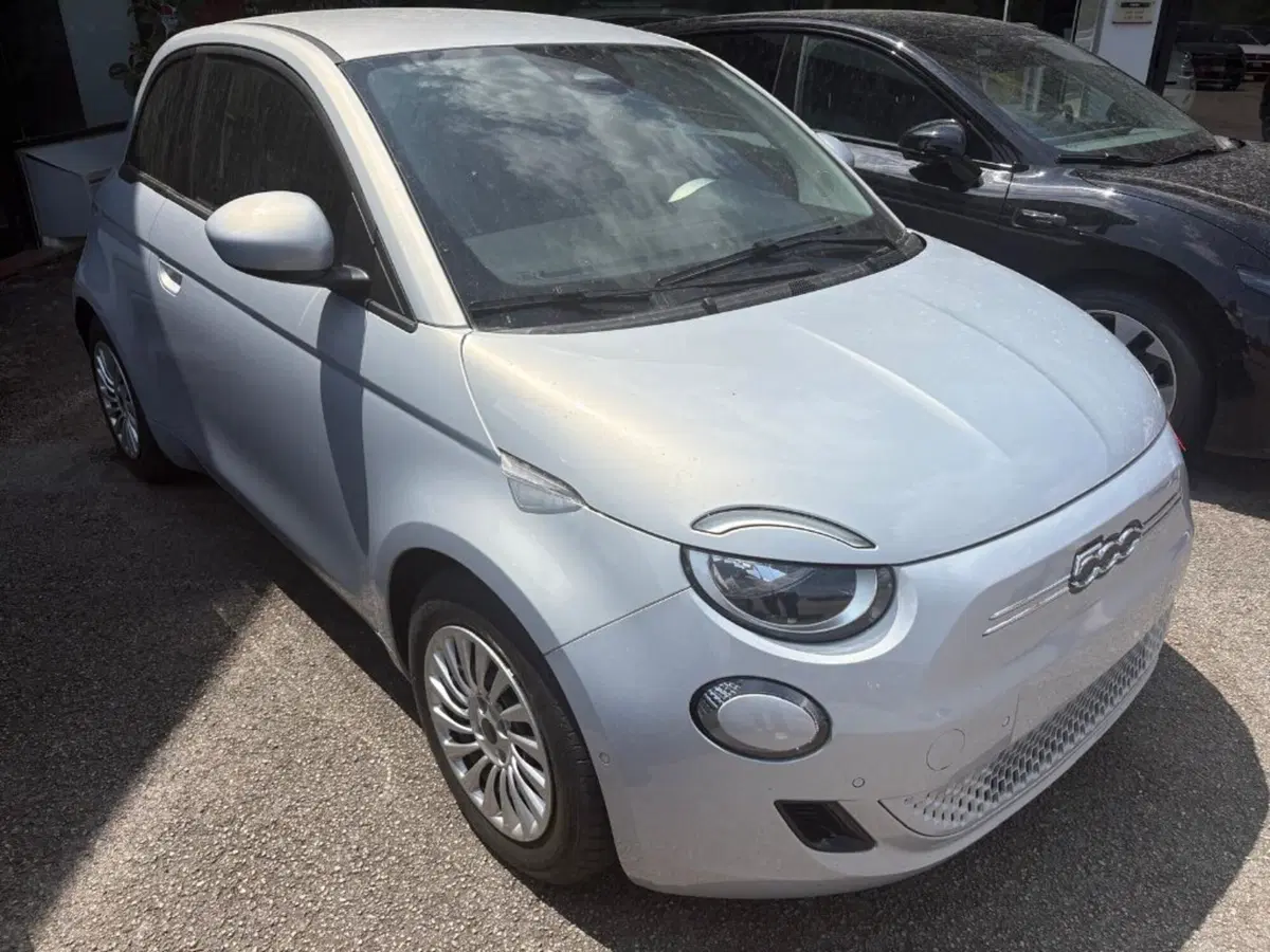 Fiat 500 Cabrio nuova a Siena (5)