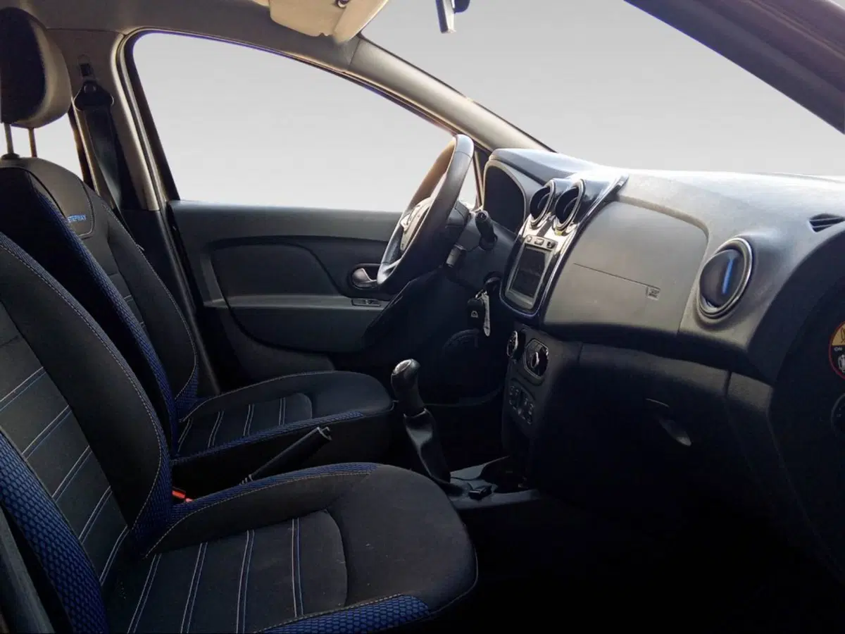Dacia Sandero usata a Grosseto (11)