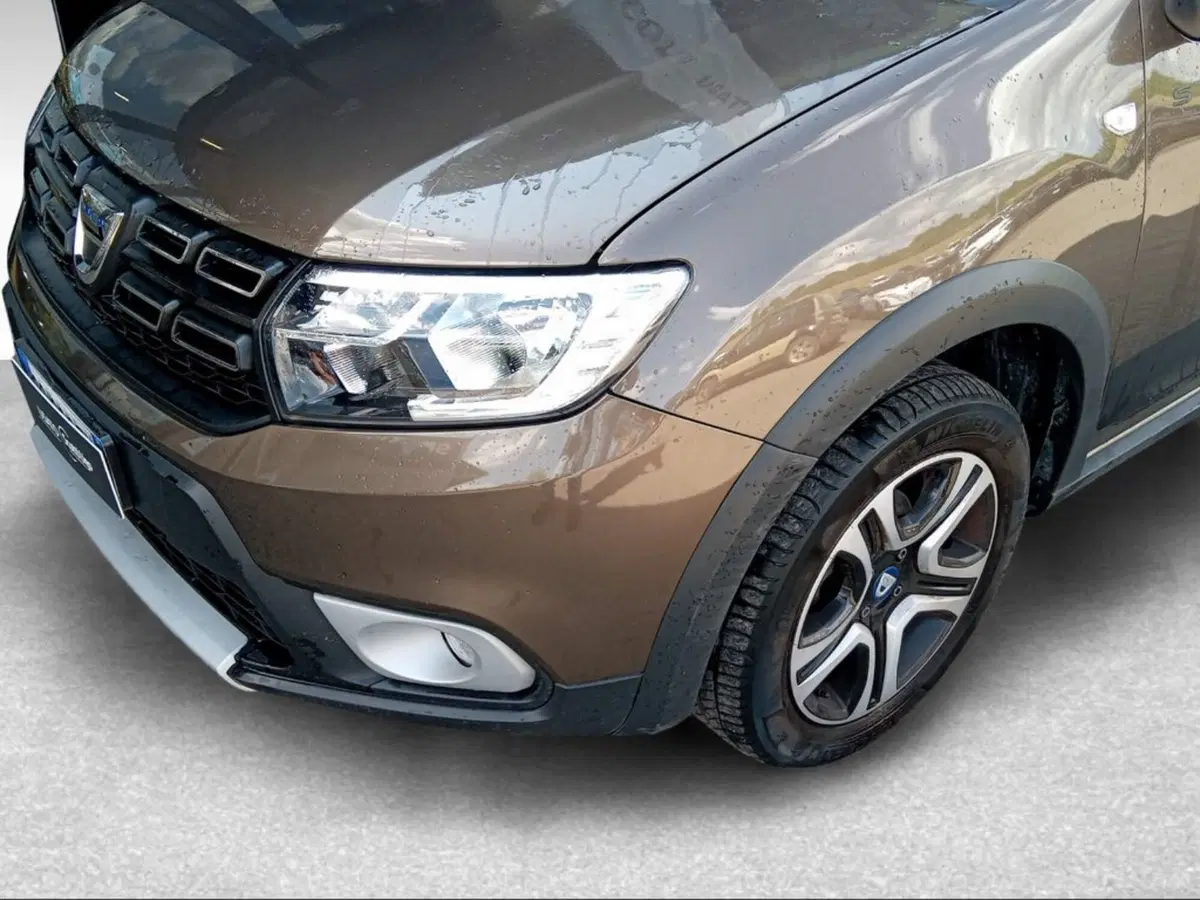 Dacia Sandero usata a Grosseto (2)