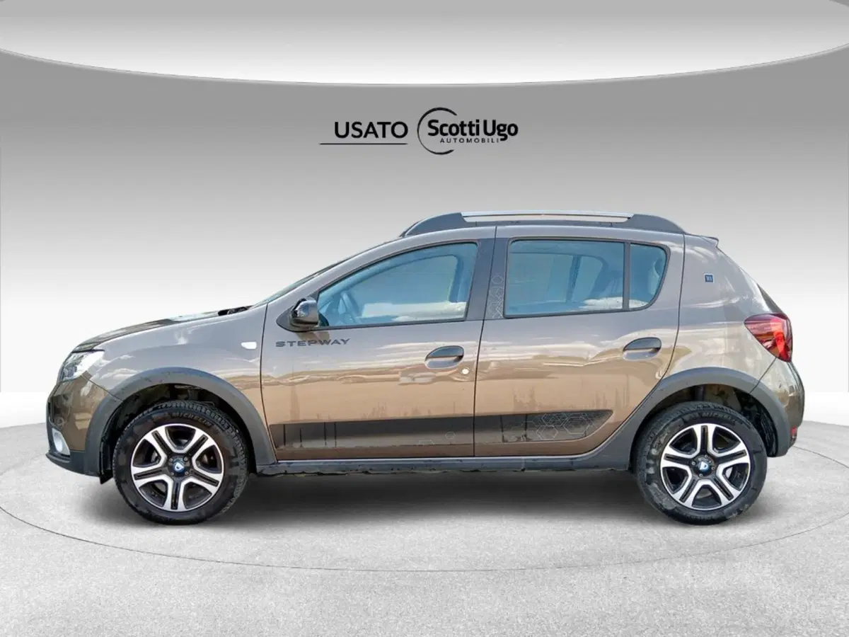 Dacia Sandero usata a Grosseto (4)