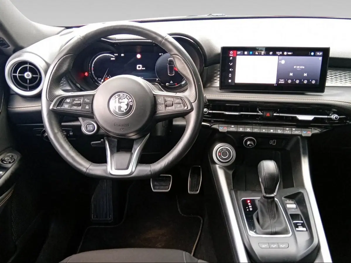 Alfa Romeo Tonale usata a Grosseto (11)