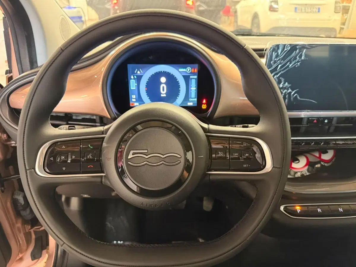 Fiat 500 Cabrio nuova a Firenze (9)