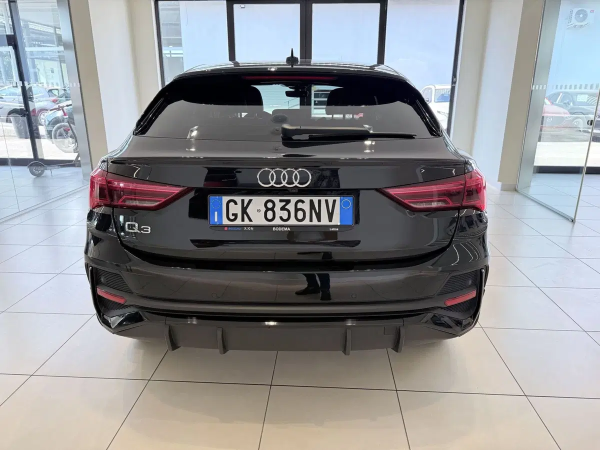 Audi Q3 Sportback usata a Latina (4)