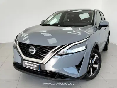 Nissan Qashqai 1.3 mhev N-Connecta 4wd 158cv xtronic del 2023 usata a Lurate Caccivio