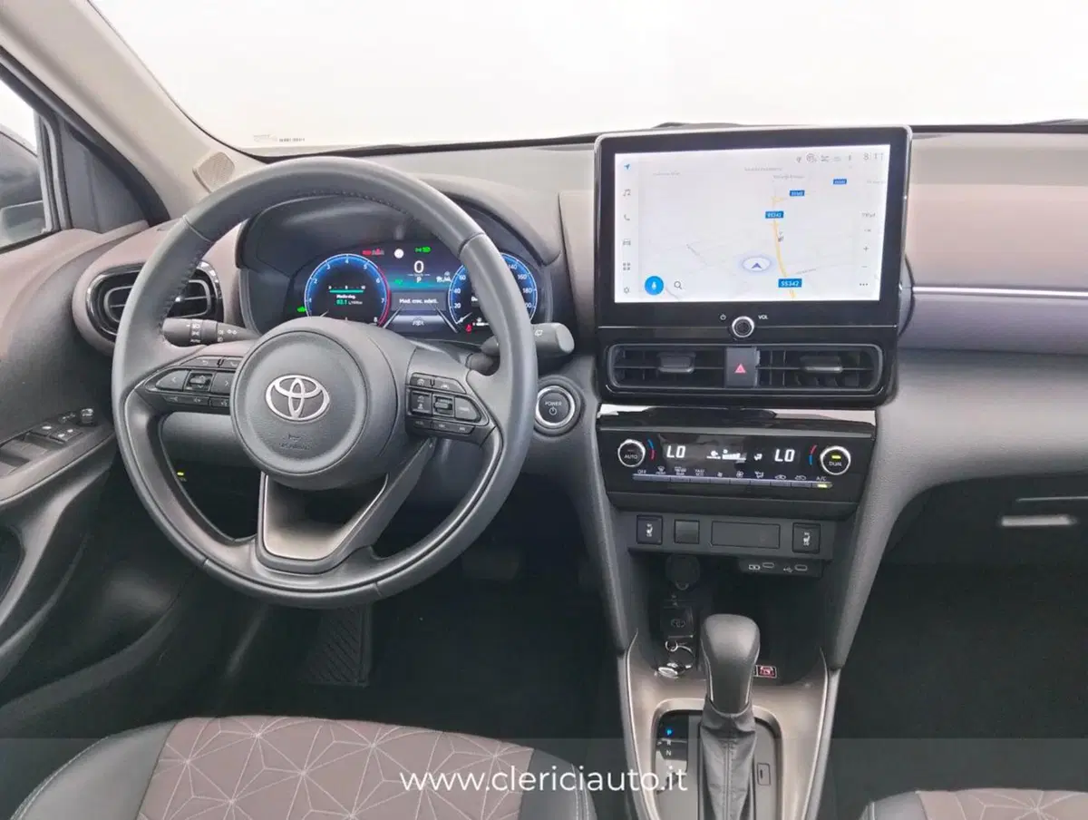 Toyota Yaris Cross usata a Como (10)