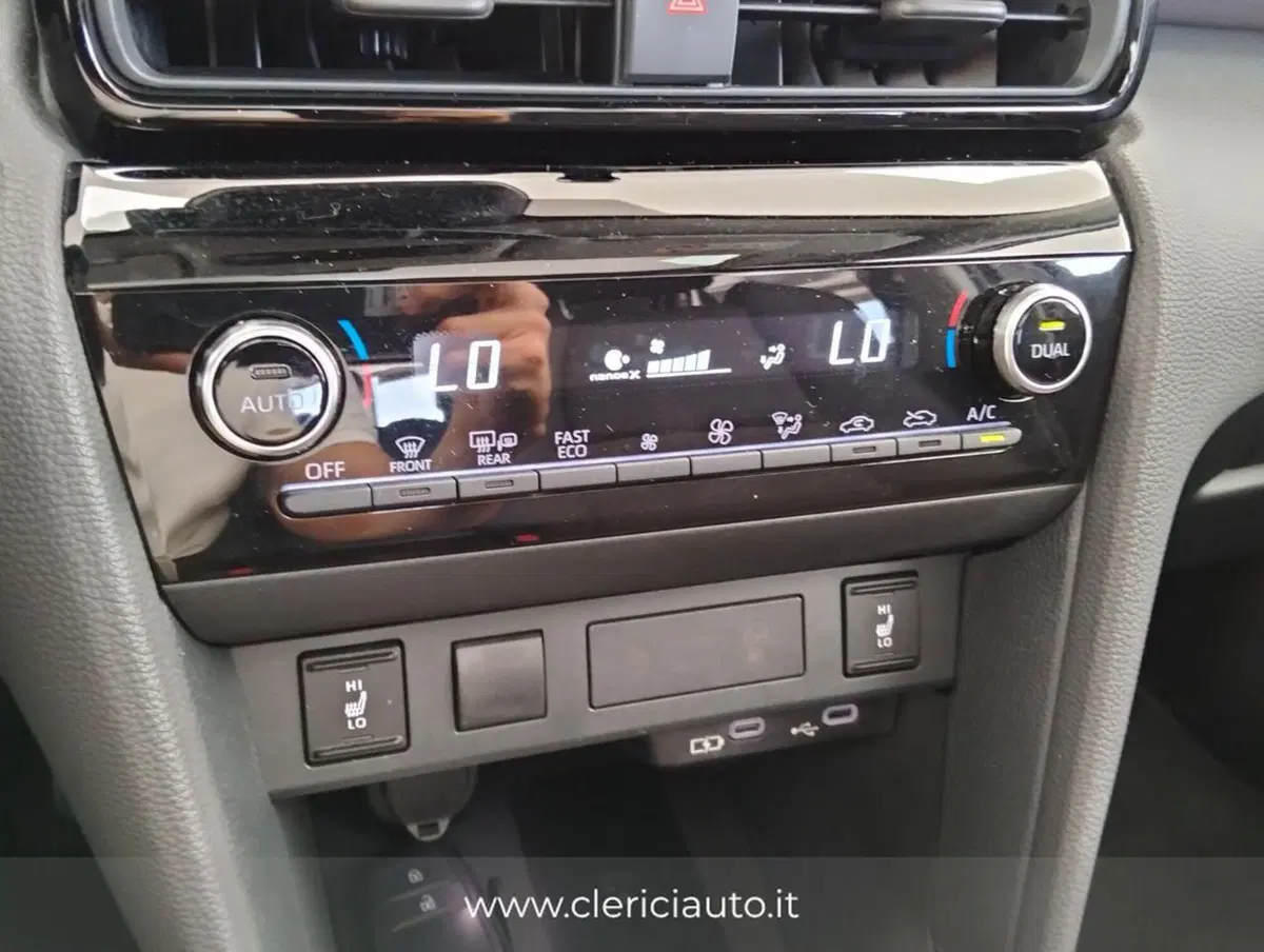 Toyota Yaris Cross usata a Como (17)
