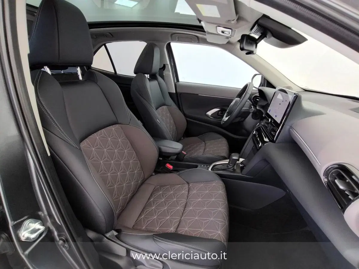 Toyota Yaris Cross usata a Como (3)