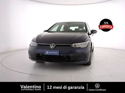 Volkswagen Golf 1.0 eTSI EVO DSG Life del 2023 usata a Roma