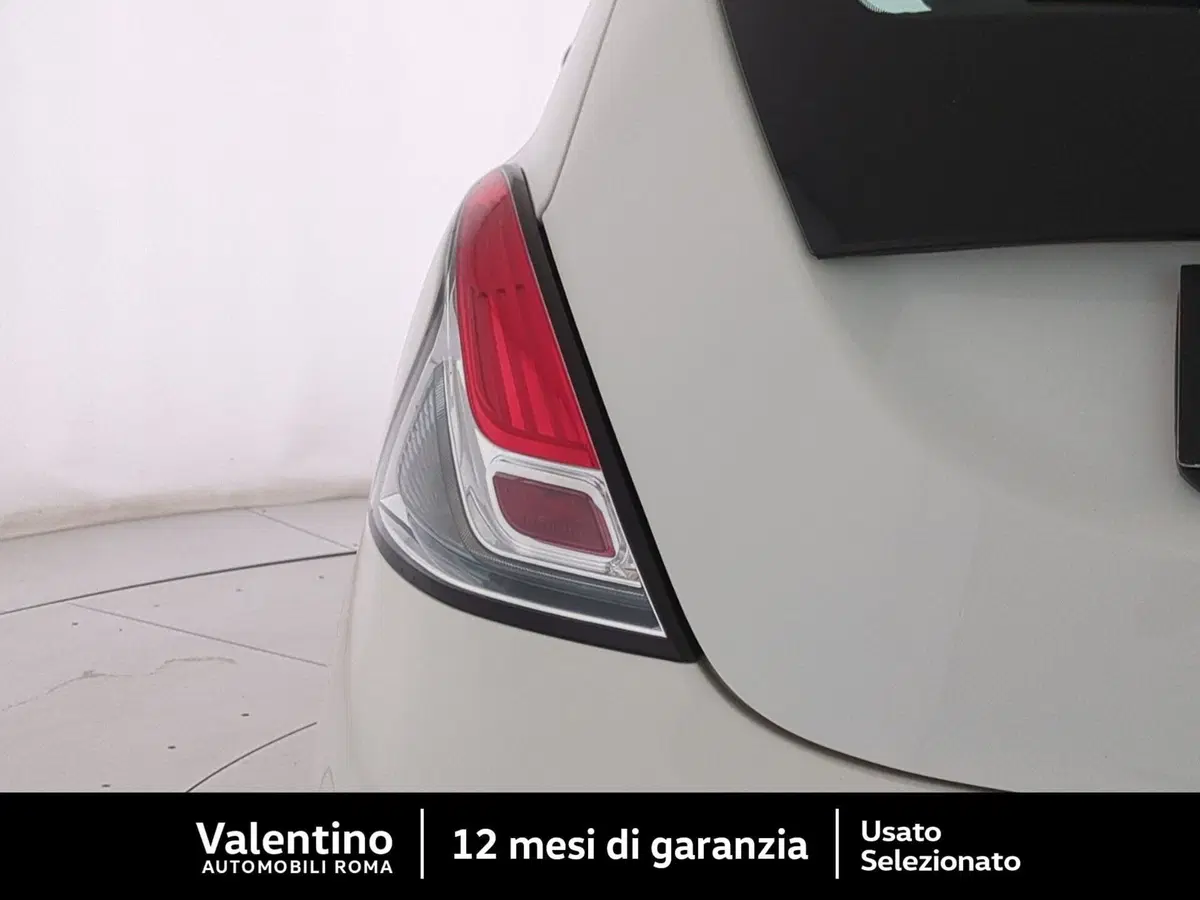 Lancia Ypsilon usata a Roma (7)