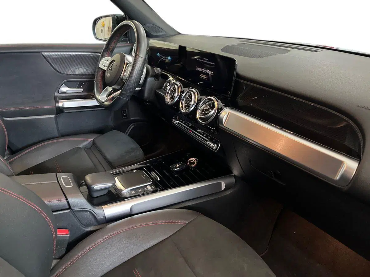 Mercedes-Benz GLB usata a Taranto (9)