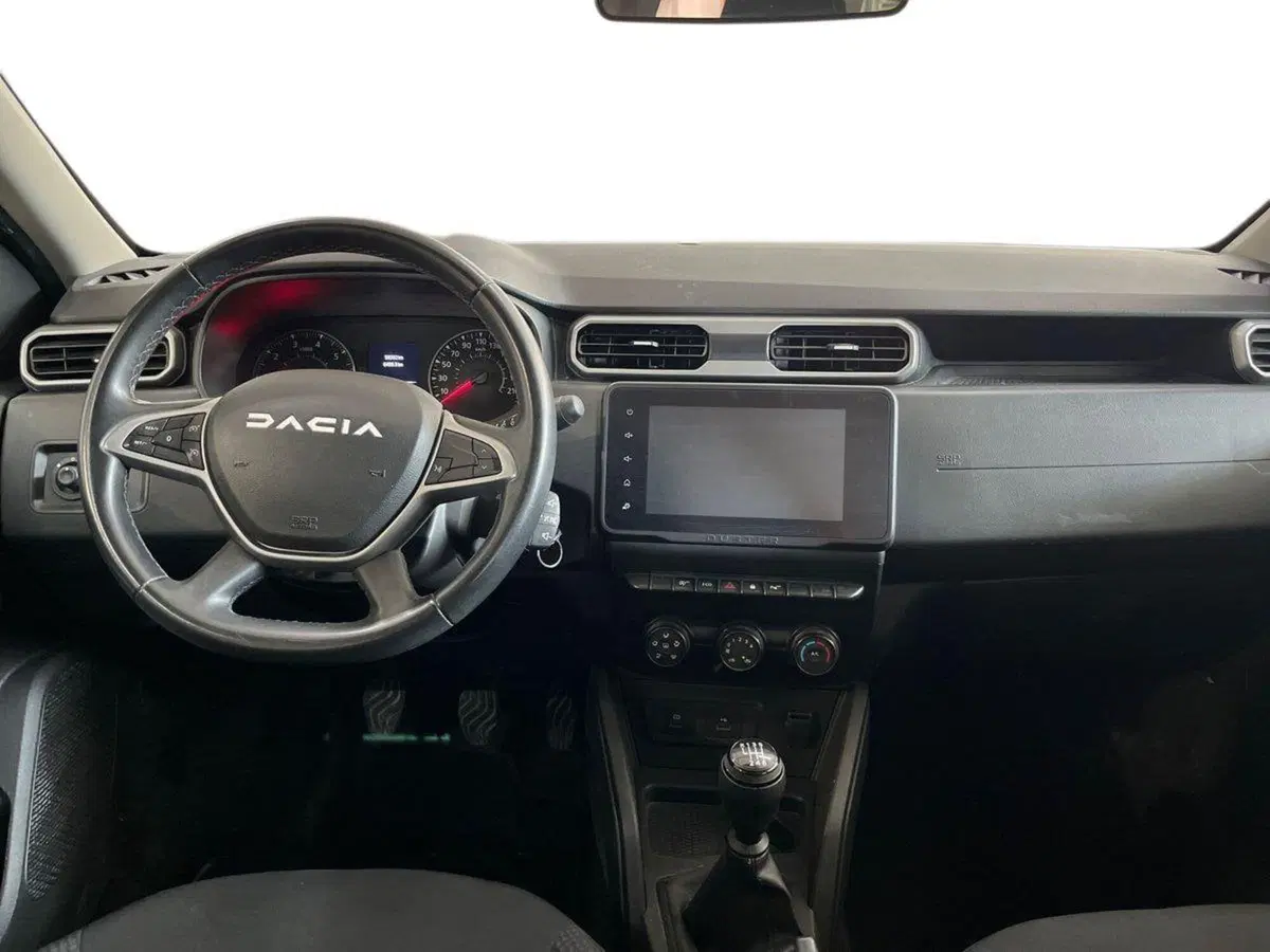 Dacia Duster usata a Bari (8)