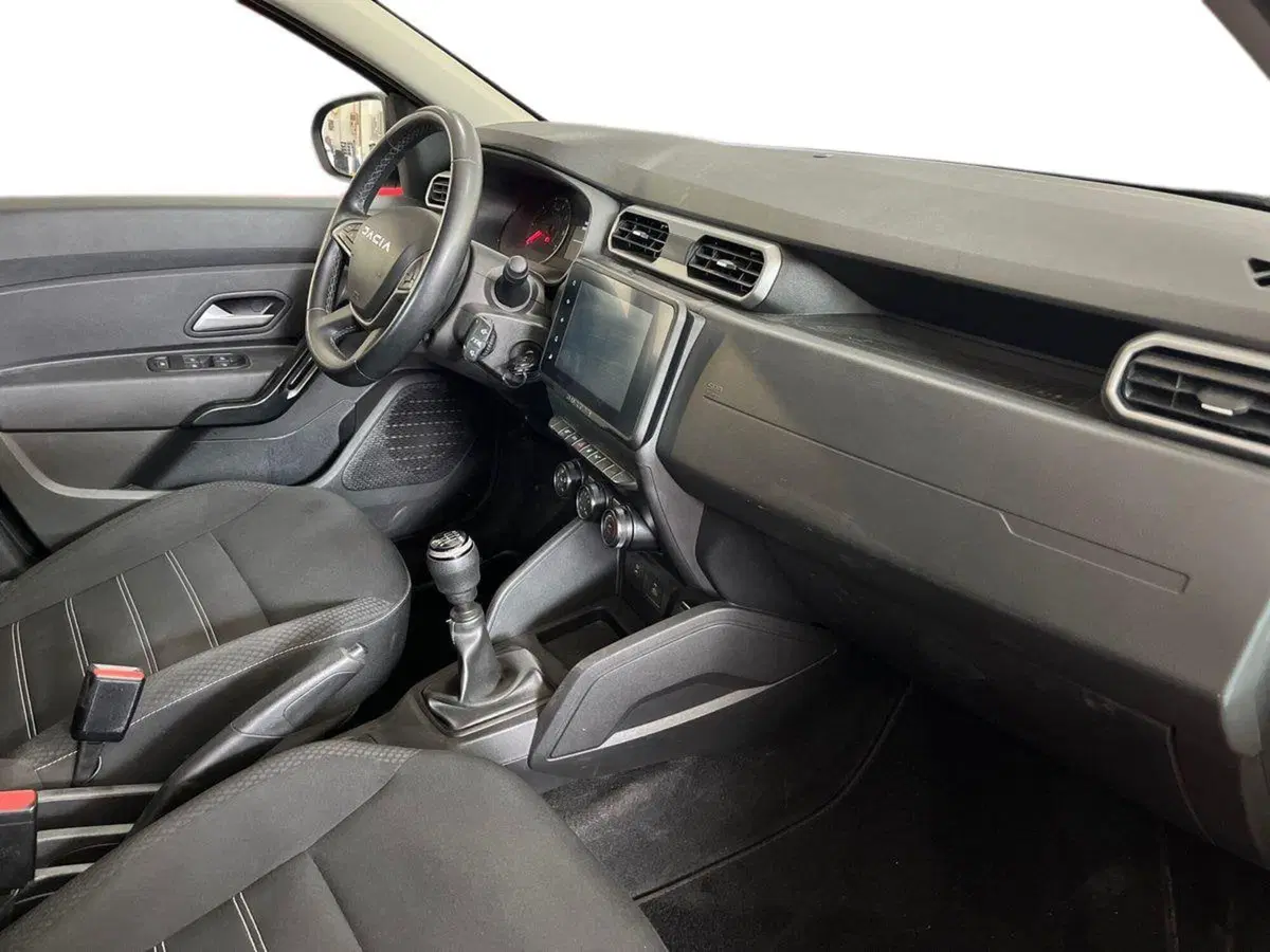 Dacia Duster usata a Bari (9)