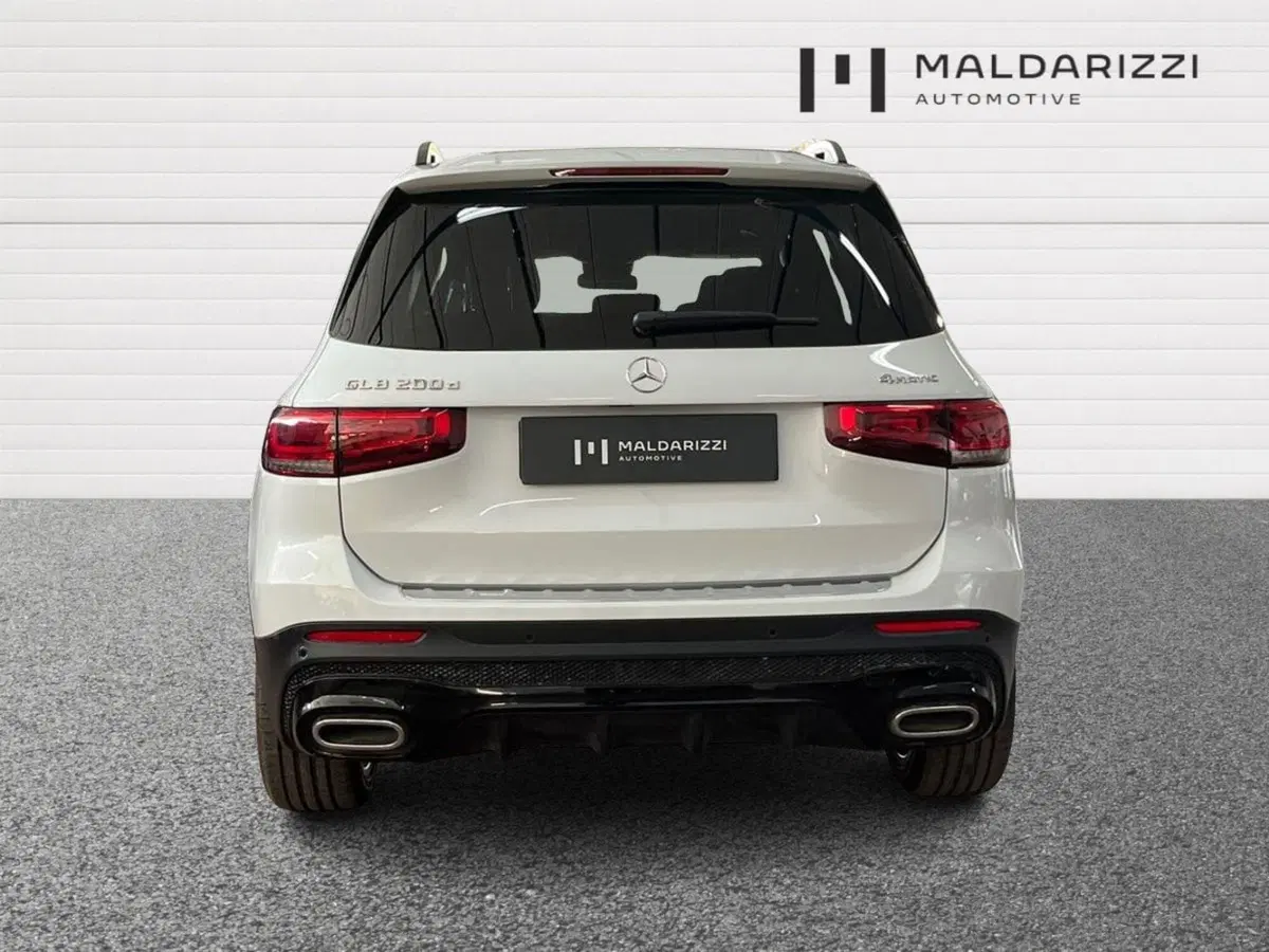Mercedes-Benz GLB usata a Bari (3)