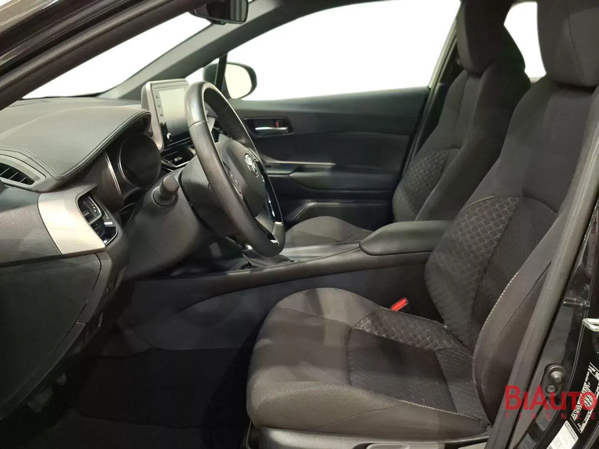 Toyota Toyota C-HR usata a Firenze (19)