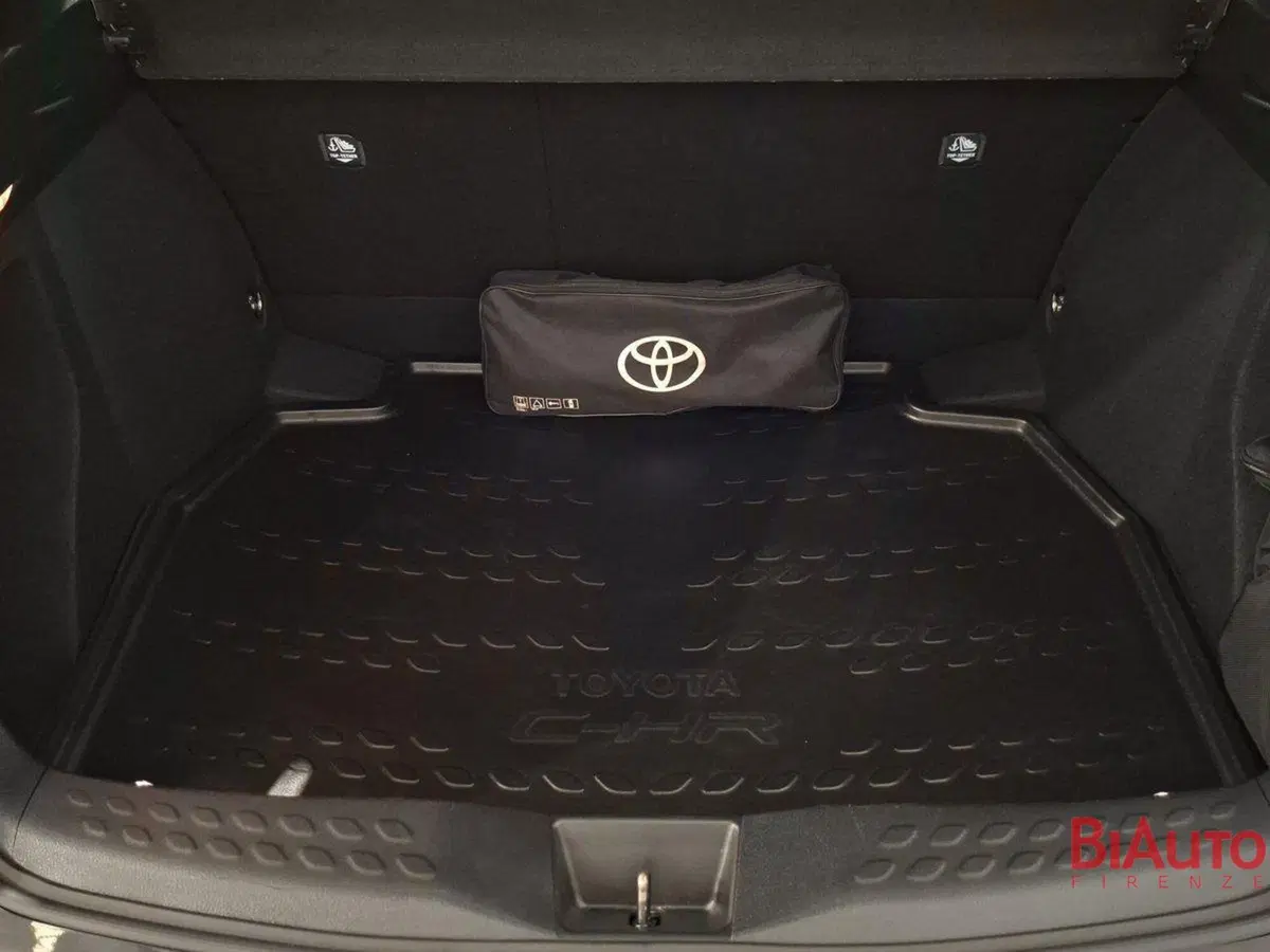 Toyota Toyota C-HR usata a Firenze (6)