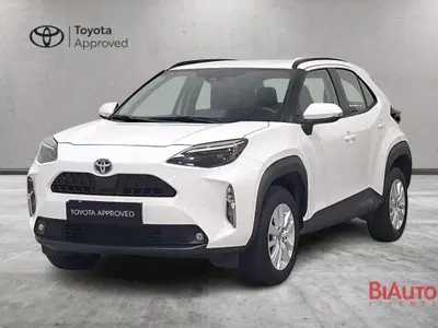 Toyota Yaris Cross Active fwd 115cv e-cvt del 2024 usata a Sesto Fiorentino