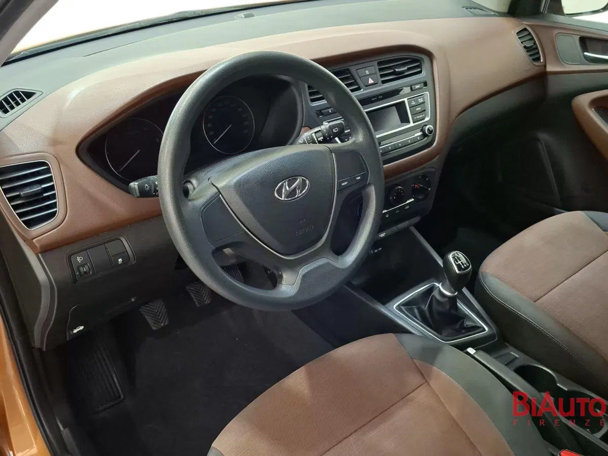 Hyundai i20 usata a Firenze (6)