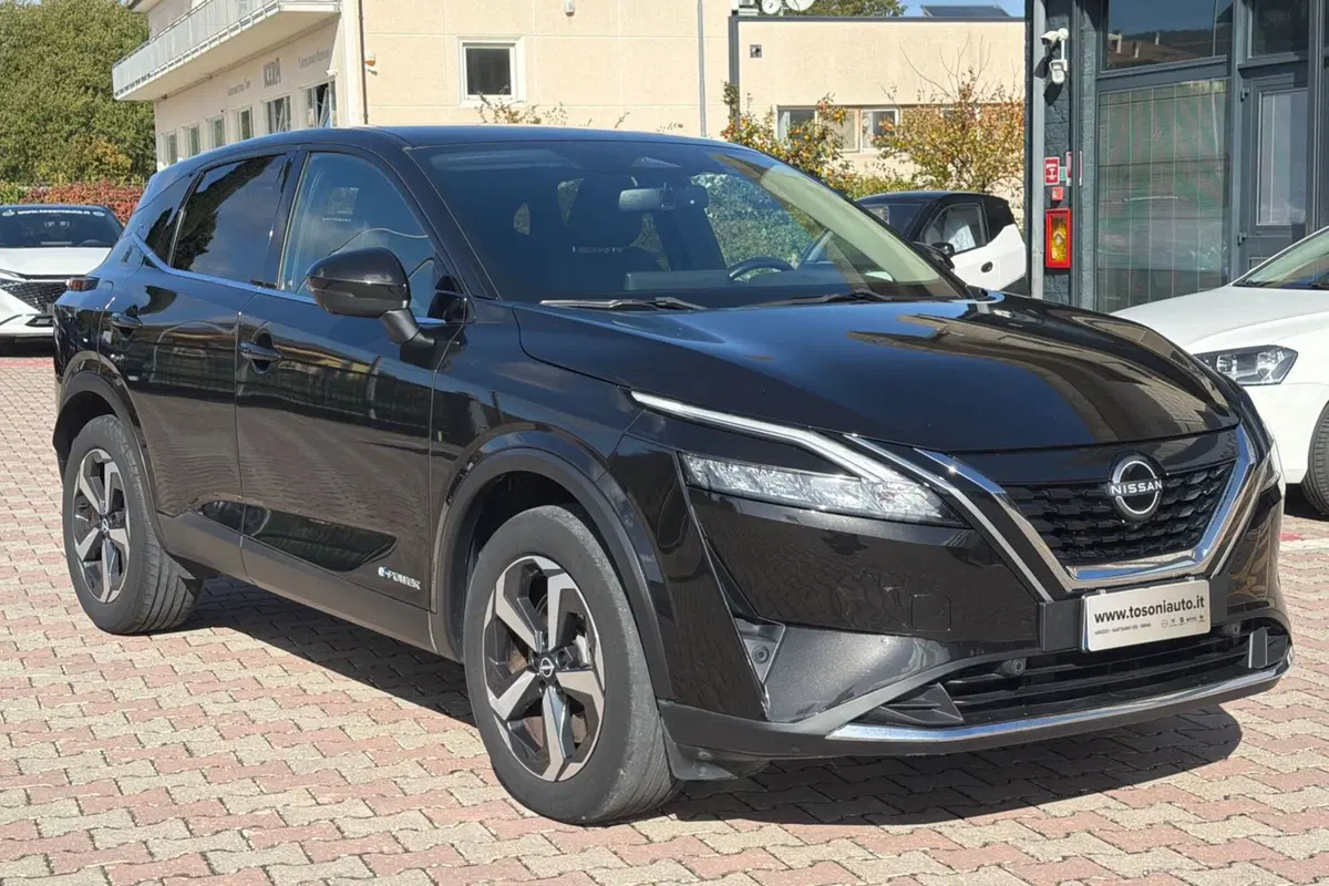 Nissan Qashqai usata a Siena (2)
