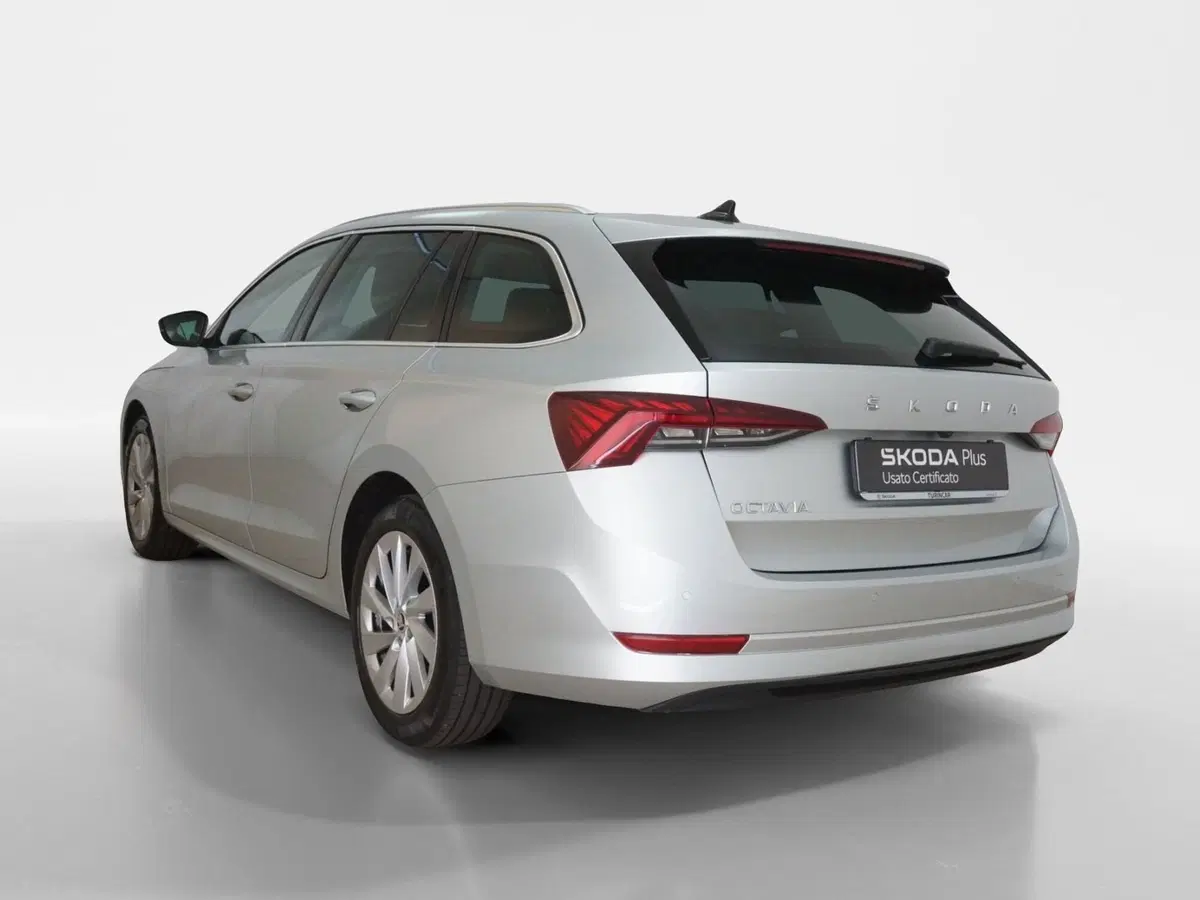 Skoda Octavia Station Wagon usata a Torino (4)