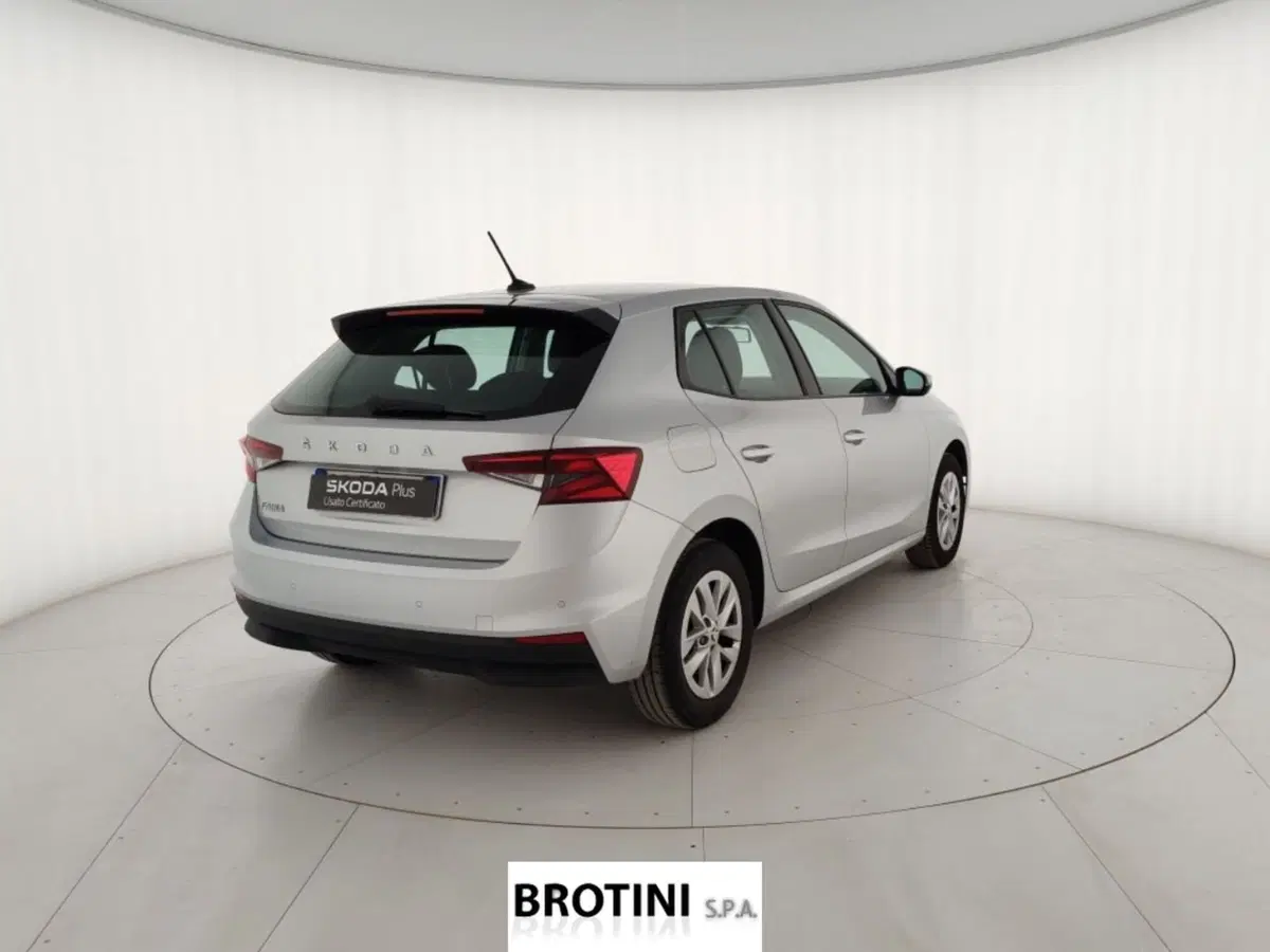 Skoda Fabia usata a Massa-Carrara (3)