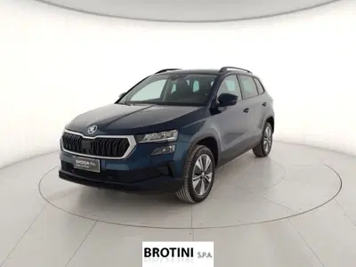 Skoda Kamiq 1.0 TSI 110 CV Dark Shade del 2024 usata a Massa