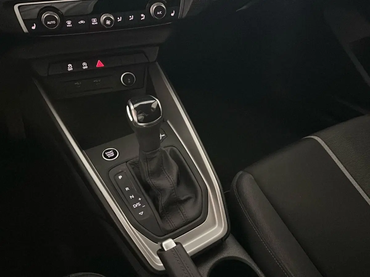 Audi A1 Sportback usata a Napoli (15)