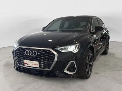 Audi Q3 Sportback 35 TFSI S line edition del 2022 usata a Pozzuoli
