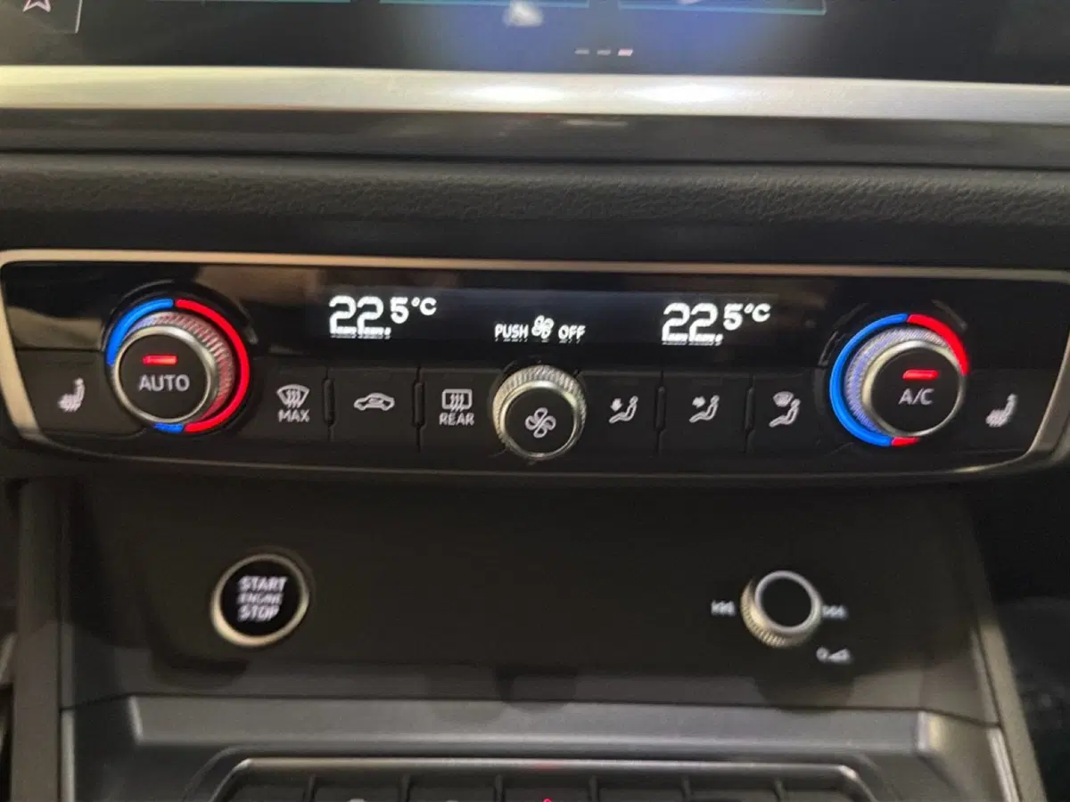 Audi Q3 Sportback usata a Napoli (15)
