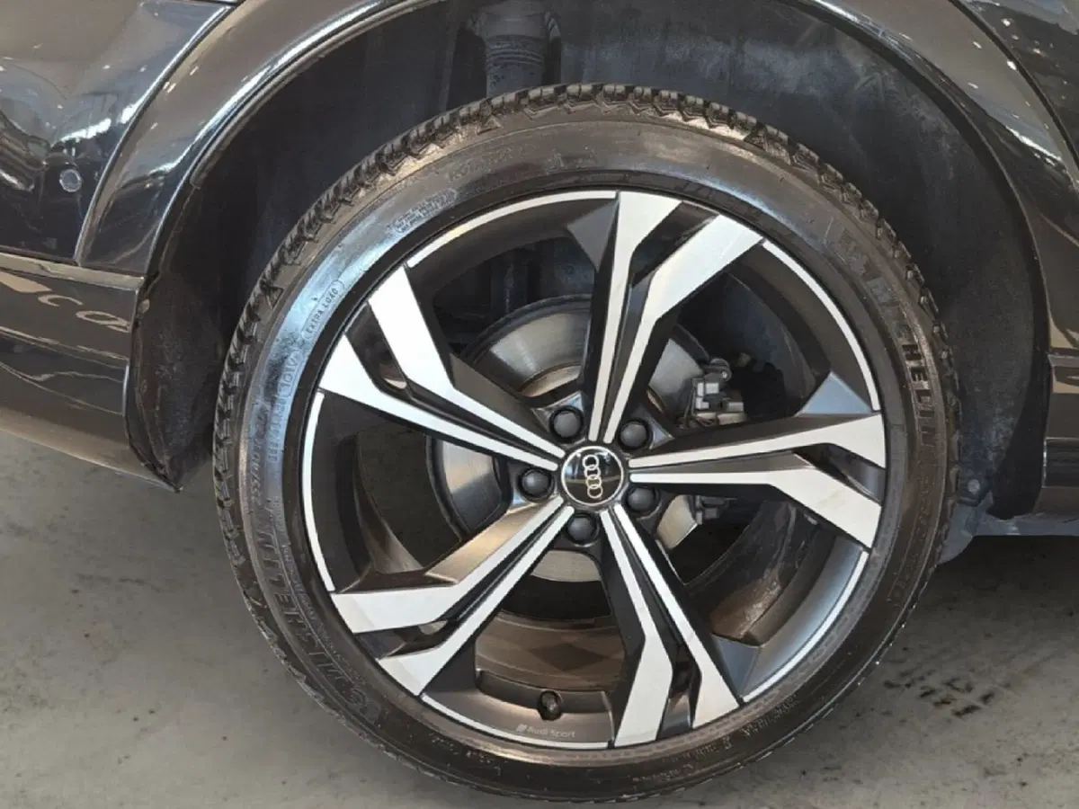 Audi Q3 Sportback usata a Napoli (18)