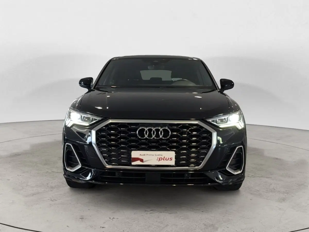 Audi Q3 Sportback usata a Napoli (2)