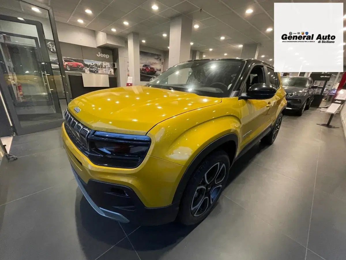 Jeep Avenger nuova a Lucca (6)