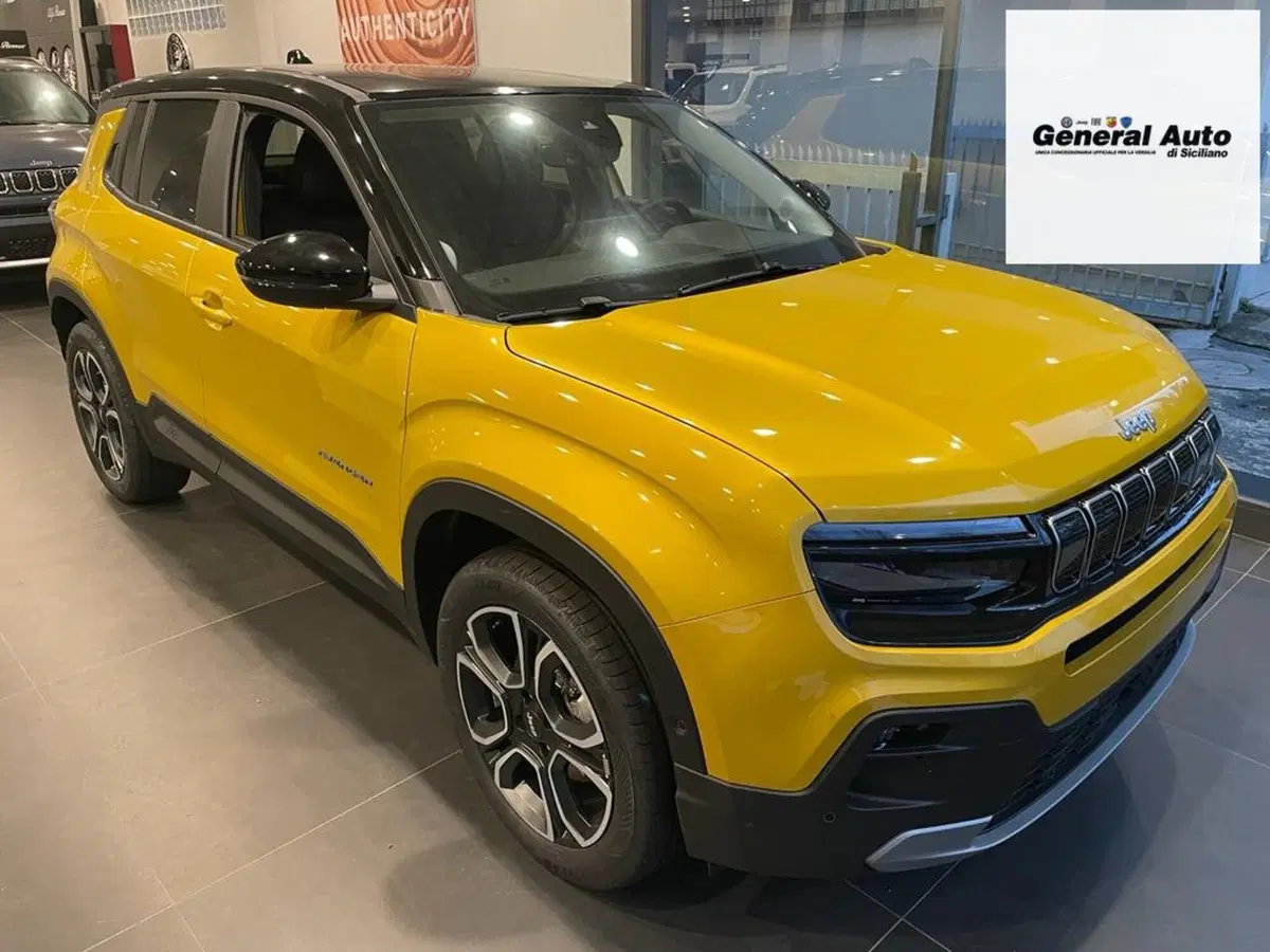Jeep Avenger nuova a Lucca