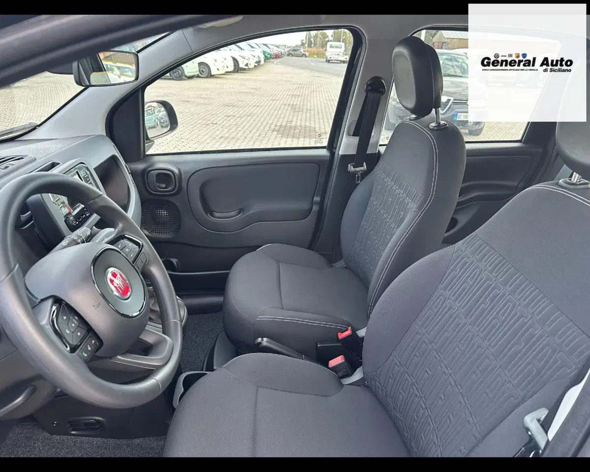 Fiat Pandina nuova a Lucca (14)