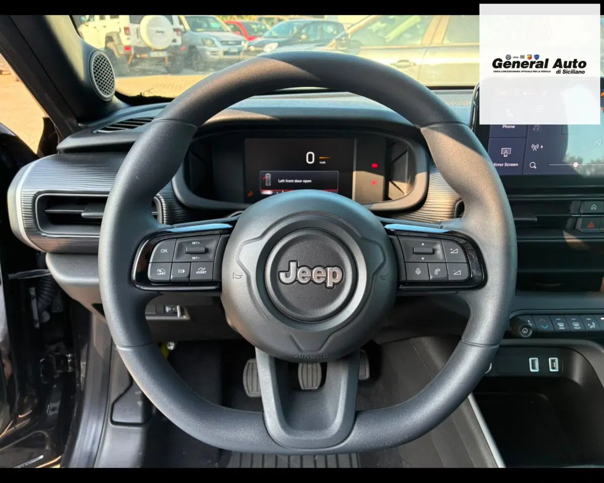 Jeep Avenger nuova a Lucca (9)