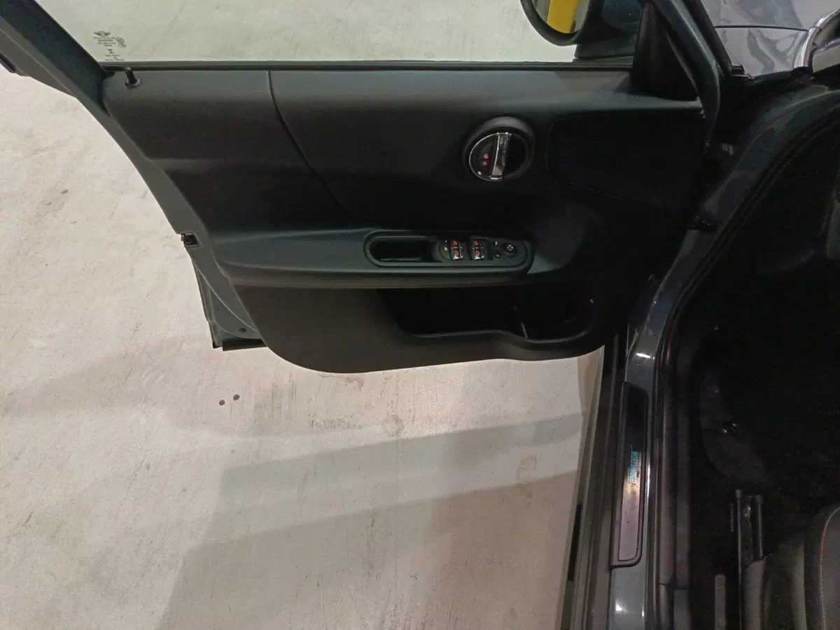 MINI Mini Countryman usata a Caserta (8)