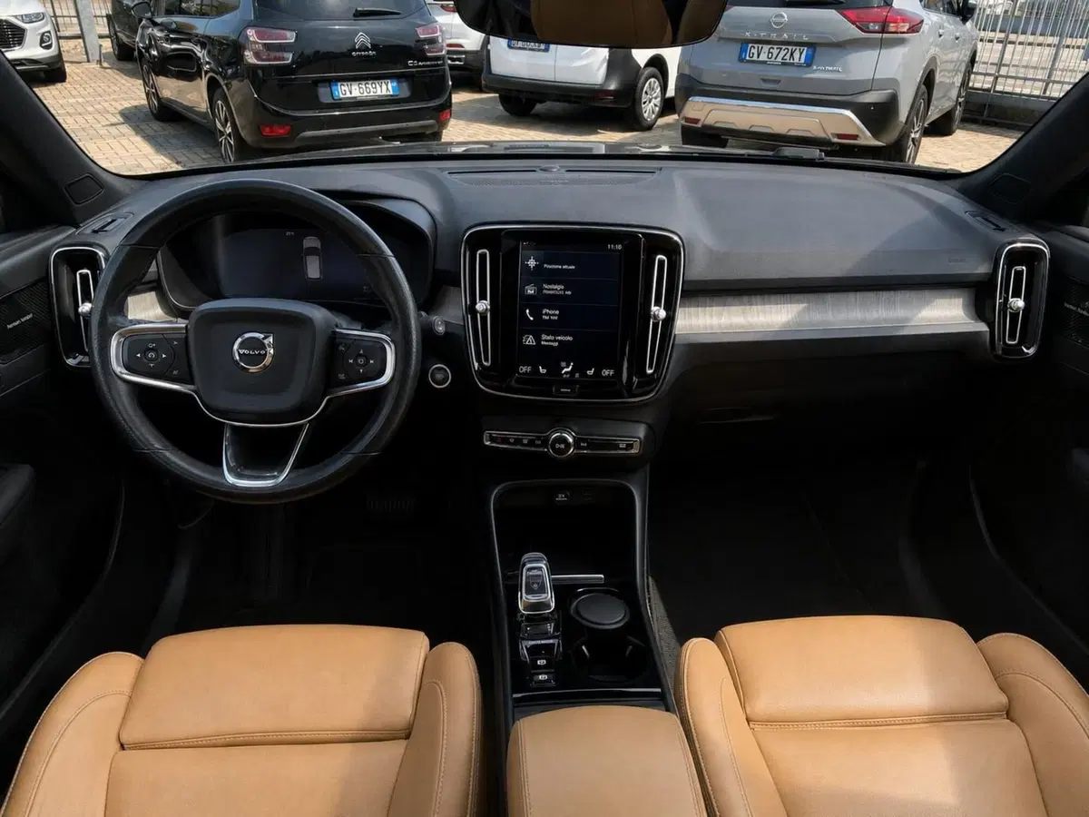 Volvo XC40 usata a Vercelli (10)
