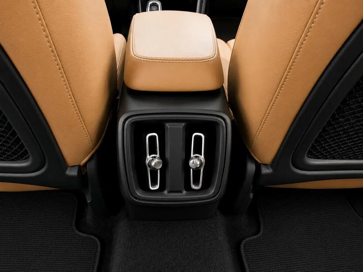Volvo XC40 usata a Vercelli (15)