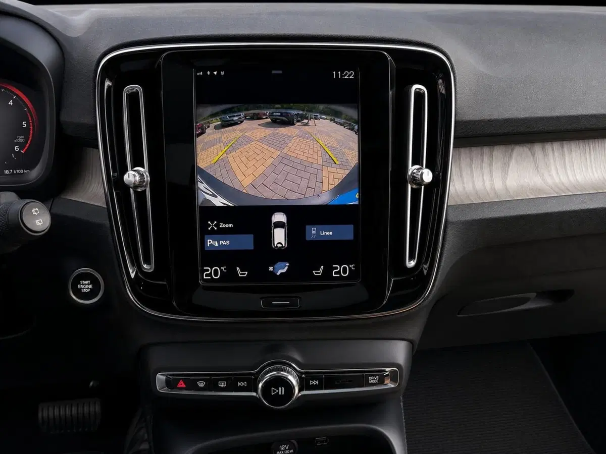 Volvo XC40 usata a Vercelli (17)