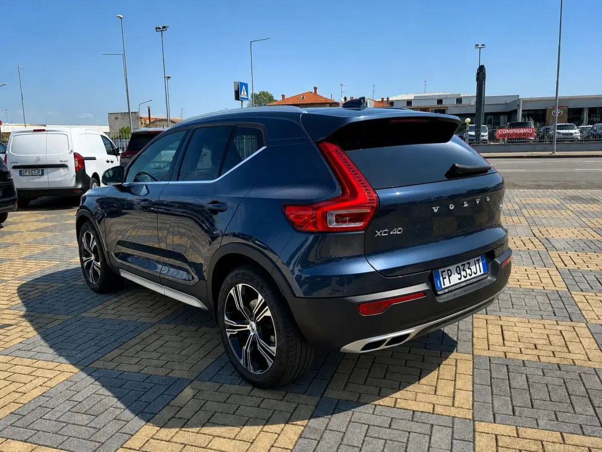 Volvo XC40 usata a Vercelli (3)