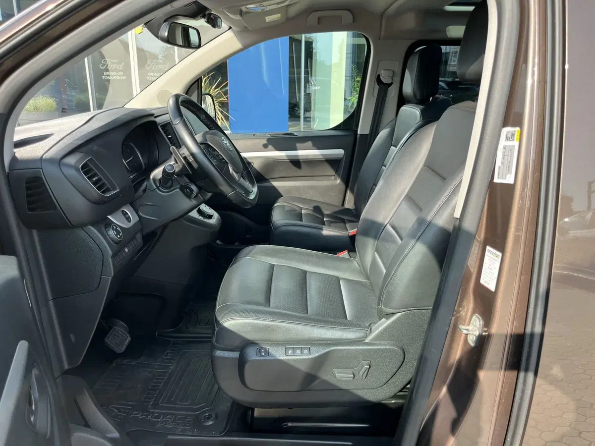 Toyota Proace Verso usata a Vercelli (12)