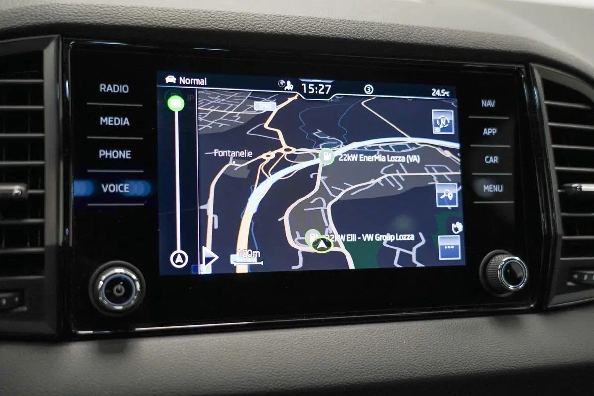 Skoda Karoq usata a Varese (15)
